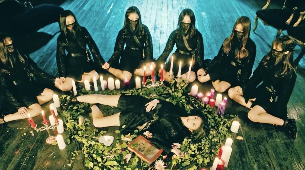 Dreamcatcher Debut Review: “Chase Me” – Katherine Does K-POP