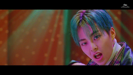 Xiumin-Hey-Mama